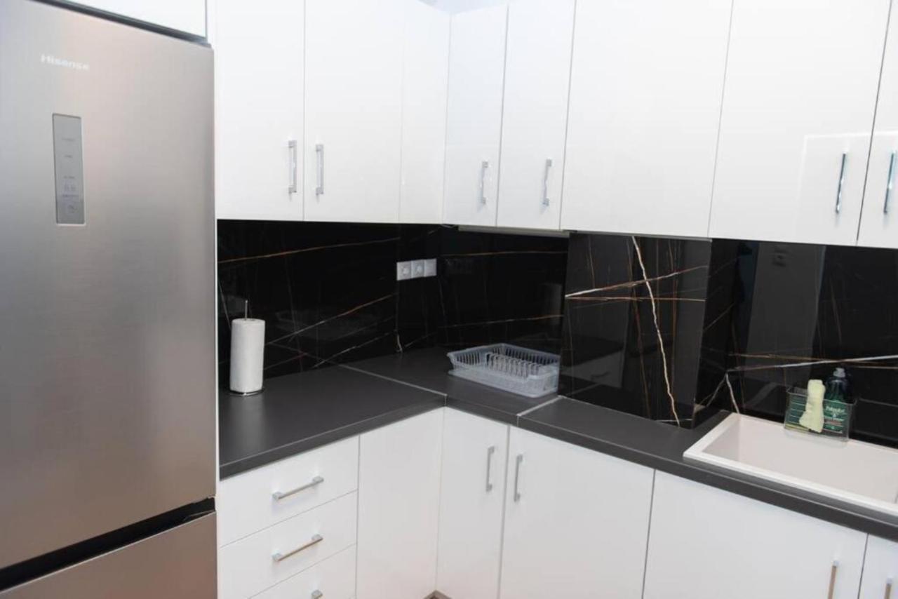 Renovated Spacious Flat 7Min To Subway Station- 雅典 外观 照片