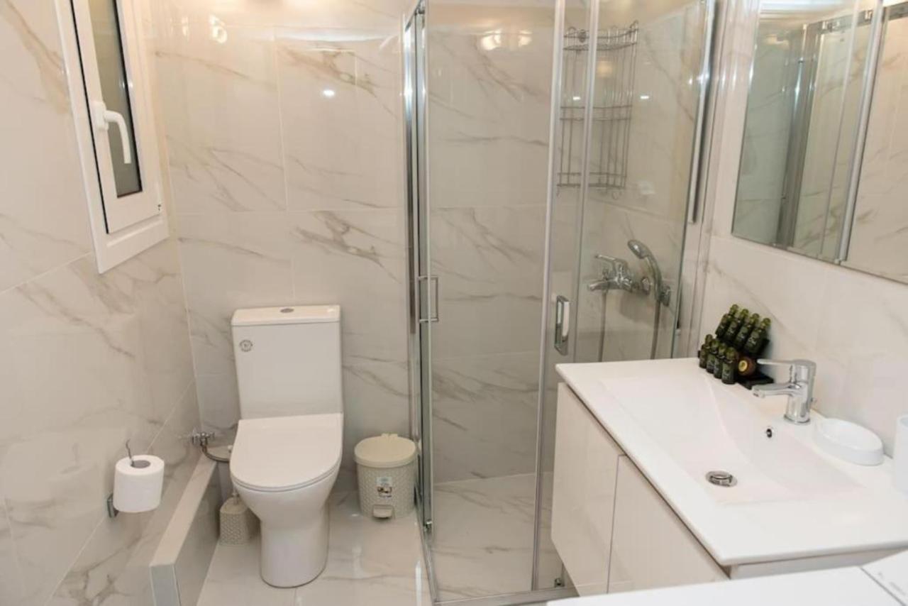 Renovated Spacious Flat 7Min To Subway Station- 雅典 外观 照片